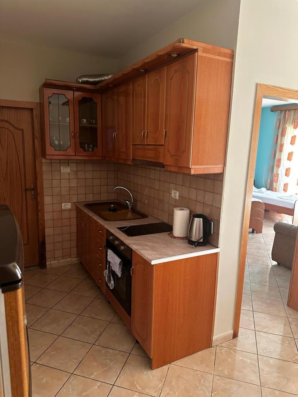Boni Apartments Himare Buitenkant foto